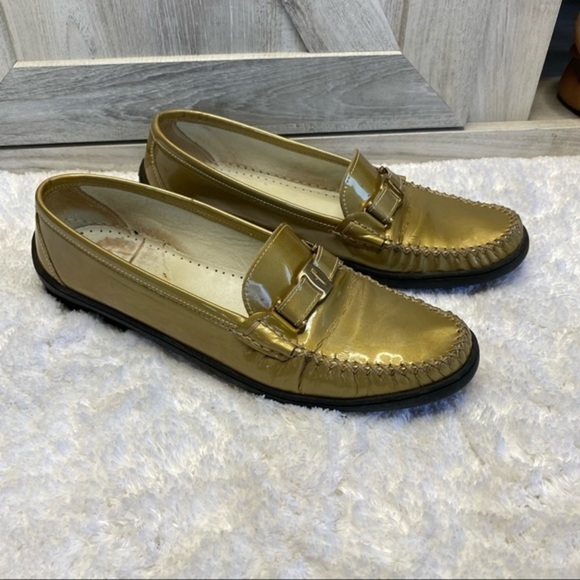 Ferragamo Sport Italy Gold Patent Driving Shoes 9 - Picture 6 of 12